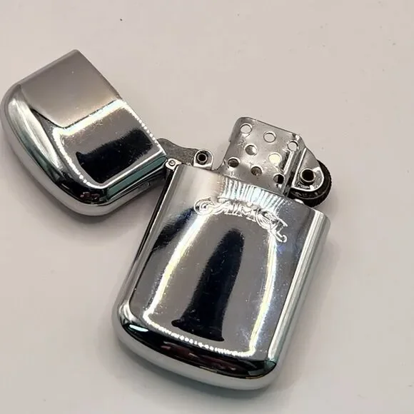 Vintage Camel Cigarette Advertising Chrome Lighter 2.5 inches tall - Picture 2 of 7